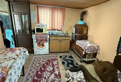 Casă cu 3 camere decomandat cu Teren 1035 Mp în Vernești - 9