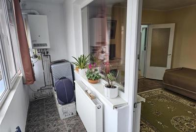 Apartament cu 3 camere decomandat în Micro II - 14