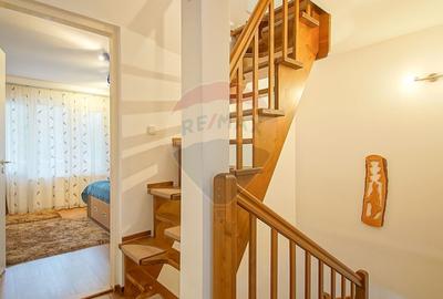 Casă cu 5 camere cu Teren 800 Mp în Cheile Râșnoavei - 20