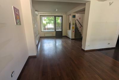 Casă individuală cu 5 camere cu Canalizare în Drumul Taberei - 1