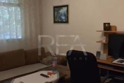 Apartament cu 3 camere semidecomandat în Central - 8