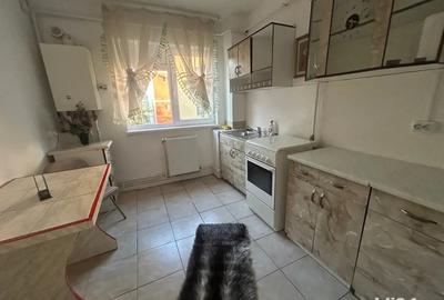 Inchiriez apartament doua camere - 1