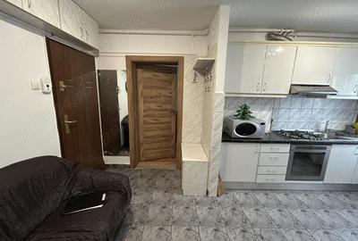 Inchiriez apart.3 cam.central,in spate la BCR,modern,centrala proprie - 2