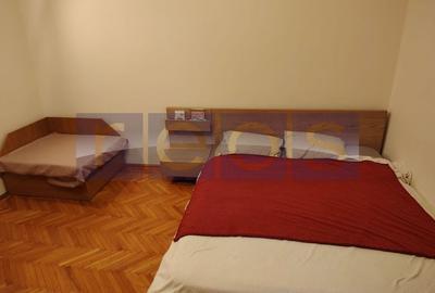 VANZARE GARSONIERA I SPATIOASA I MOBILATA I UTILATA I DRUMUL TABEREI - 3