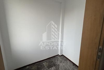 Apartament cu doua camere in zona Girocului, loc de parcare - 4