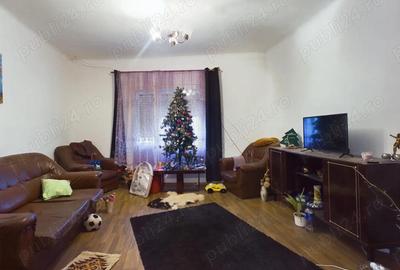 Casă cu 5 camere în Central - 1