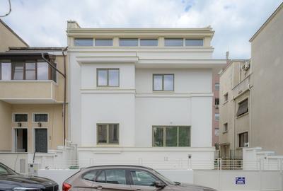 Casă individuală cu 8 camere cu Canalizare în Dorobanți - 2