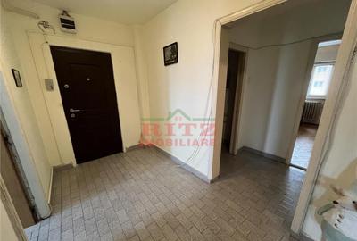 Nou! Ap. 3 cam., decom., et. 2, boxa, zona Scoala de Politie - 3