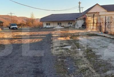 Spatiu comercial, de vanzare, 425 mp, zona Voinesti - 11