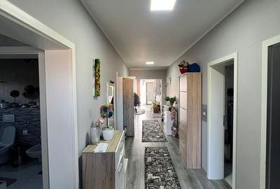 Casă cu 4 camere cu Teren 544 Mp în Vetiș - 3