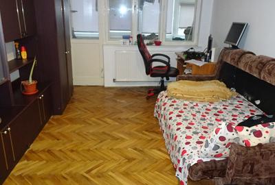 Apartament cu 2 camere decomandat în Bălcescu - 4