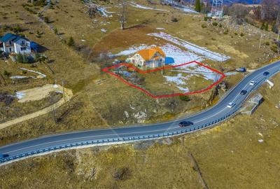 Teren Construcții intravilan de 985 mp, în Fundata - 5