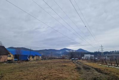 Teren de 4300 mp, în Central