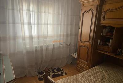 Apartament 4 camere , zona centrala -2 Stejari , decomandat - 12