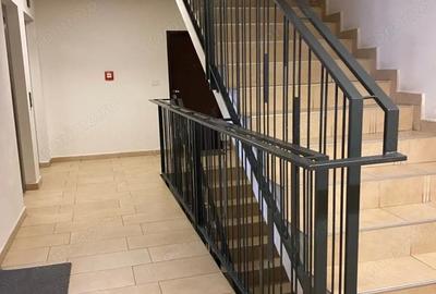 Apartament cu 3 camere decomandat în Aradului - 2