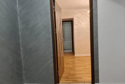 Apartament cu 3 camere semidecomandat în Viziru 1 - 7