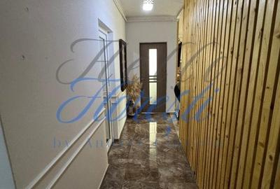 Apartament 3 camere, 50 mp, zona Terra - 2