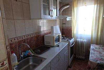 Vand apartament 2 camere Craiovita Noua intre triaj si Orizont - 4