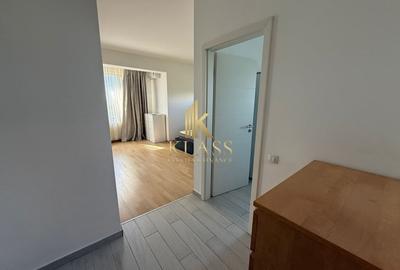 De vanzare apartament decomandat cu 4 camere  in Baneasa - 10