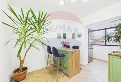 Apartament cu 2 camere decomandat, mobilat în 13 Septembrie - 7