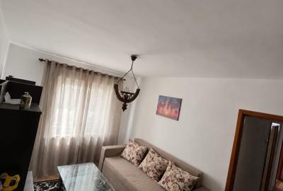 Apartament cu 3 camere semidecomandat în Sud-Vest - 1