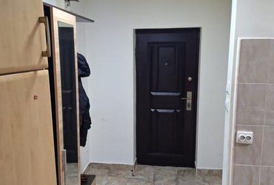 Garsonieră decomandată în Mioriței - 2