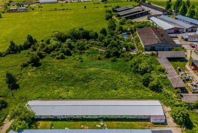 Teren de inchiriat9.335 mp, imprejmuit, camere TELIU... - 2