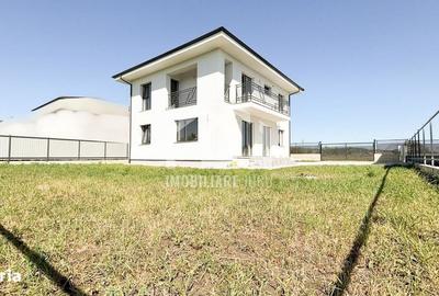 Casă cu 4 camere în Juc-Herghelie