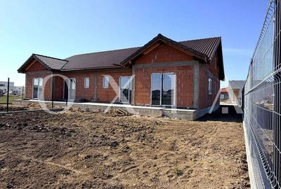 Casă cu 4 camere cu Teren 304 Mp în Central