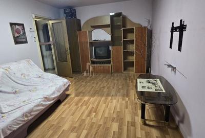 Apartament cu 3 camere decomandat, mobilat în Apărătorii Patriei