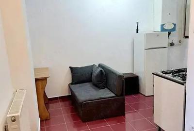 Garsonieră decomandată în Central - 5