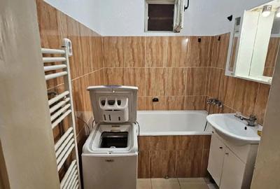 Apartament cu 3 camere decomandat în Central - 1