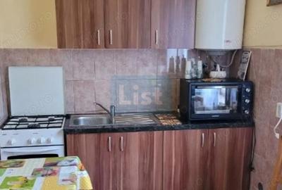 Casă cu Teren 2000 Mp în Răstolița - 8