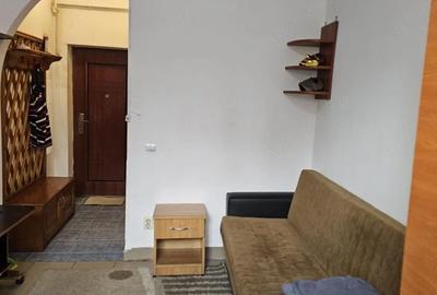 Garsonieră nedecomandată în Regie