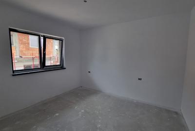 Casă individuală cu 4 camere cu Teren 300 Mp în Sud - 16