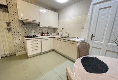 Apartament 4 camere spatios  in zona Sinaia - 6