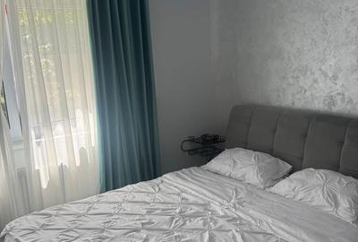 Apartament cu 3 camere decomandat în Sud