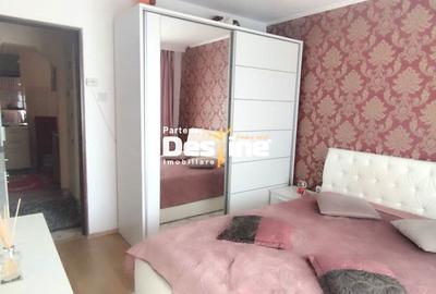 Apartament cu 2 camere decomandat în Traian - 2