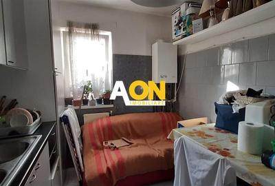 Apartament cu 3 camere decomandat în Cetate - 2