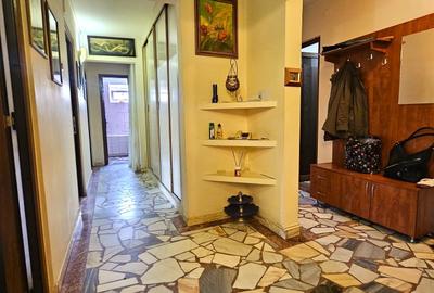 Apartament cu 4 camere decomandat în Tomis I - 17