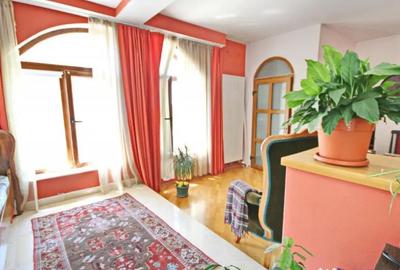 Apartament cu 3 camere decomandat în Centrul Istoric - 10