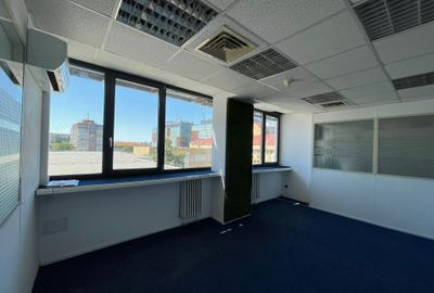 Piata 700, Unirii, spatii birou SAD 12-29 mp, ultracentral,parcare - 2