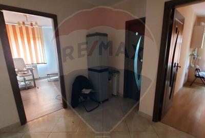 Spa?iu comercial de inchiriat str. Campului - 1