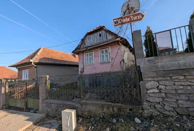 Casă cu 2 camere în Săndulești - 2