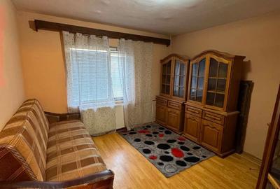 Apartament cu 2 camere decomandat în Nufărul - 3