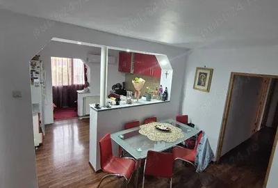 Apartament 3 camere de vanzare Apartament 3 camere de vanzare - 1