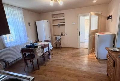 Casă cu 2 camere cu Teren 1281 Mp în Central - 8