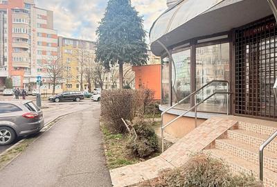 Spațiu comercial, de 111 mp, în Central - 19
