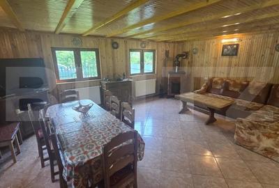 Casă cu Teren 1000 Mp în Râmeț - 2