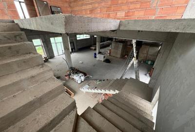 Spațiu comercial, de 416 mp, în Calea Aradului - 8